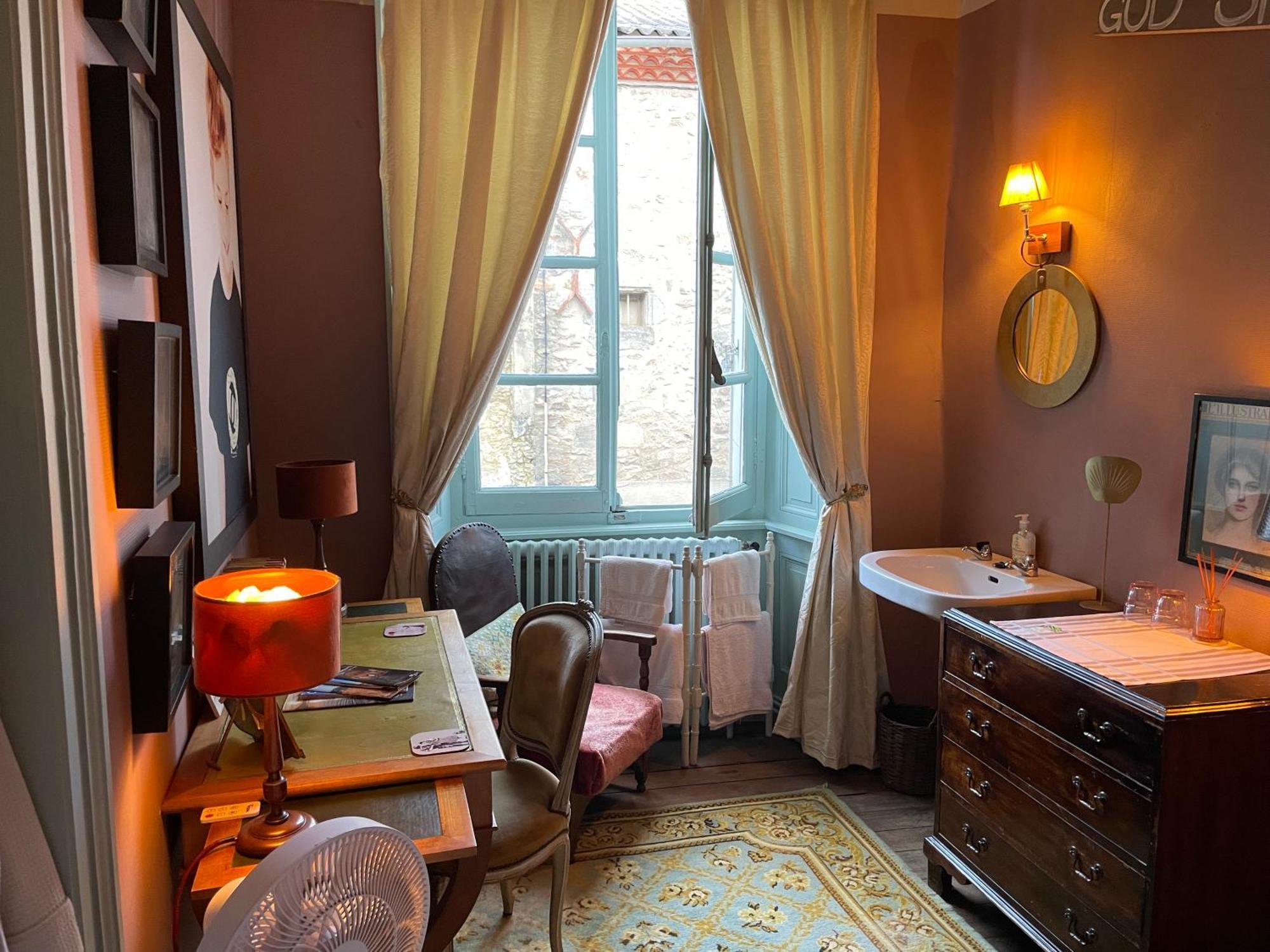 Art-Maison Le Dorat Buitenkant foto